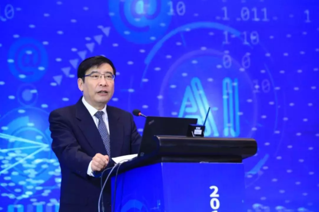 工信部部长苗圩：推动纺织服装等传统产业改造提升，要重点把握五个方面