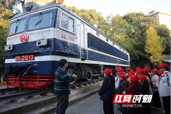 红色铸魂 数智启智 正业玖坤在行动